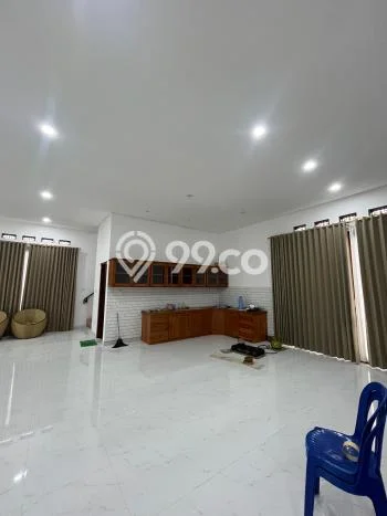 Jarang Ada! Rumah Sewa 6 Kamar Bagus Siap Huni Singaraja Jarang Ada! Rumah Sewa 6 Kamar Bagus Siap Huni Singaraja