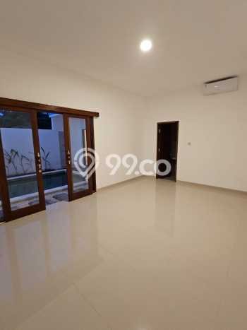 Rumah di Kerobokan, Dekat Pusat Kota, LT 150m² Rumah di Kerobokan, Dekat Pusat Kota, LT 150m²
