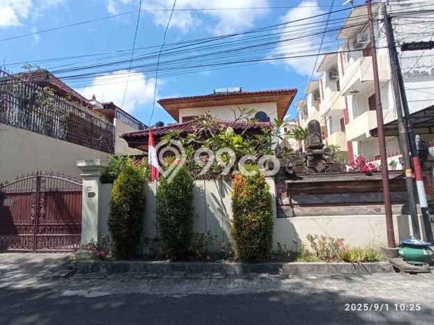 Rumah Bagus di , Denpasar, LT 368m2m², LB 400m2m² Rumah Bagus di , Denpasar, LT 368m2m², LB 400m2m²