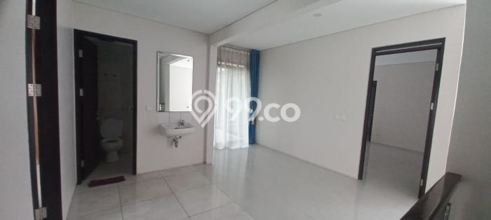 HOT LISTING! Rumah Ready Stock lokasi Kota Baru Parahyangan, Bandung, LT 194m² Bangunan 310m² HOT LISTING! Rumah Ready Stock lokasi Kota Baru Parahyangan, Bandung, LT 194m² Bangunan 310m²