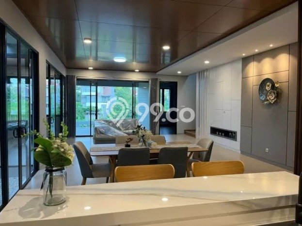 Rumah Mewah LB 650m2 Siap Pakai Desain Elegan di Kota Baru Parahyangan, Bandung Rumah Mewah LB 650m2 Siap Pakai Desain Elegan di Kota Baru Parahyangan, Bandung