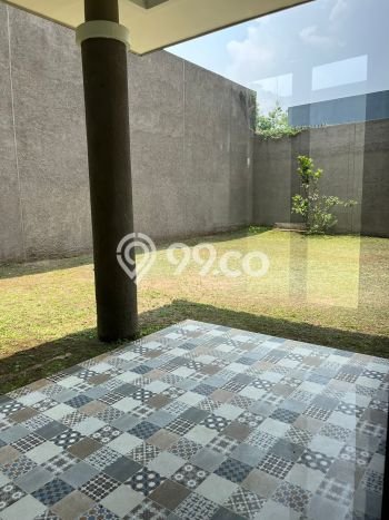 Rumah Lokasi Strategis di , Bandung, Luas 960m2m² Bangunan 350m2m² Rumah Lokasi Strategis di , Bandung, Luas 960m2m² Bangunan 350m2m²