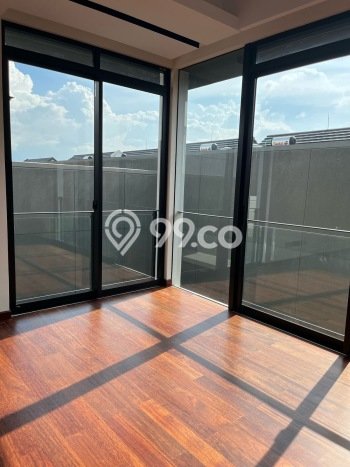 Rumah Elit Modern Tanpa Renovasi di Kota Baru Parahyangan Bandung Rumah Elit Modern Tanpa Renovasi di Kota Baru Parahyangan Bandung