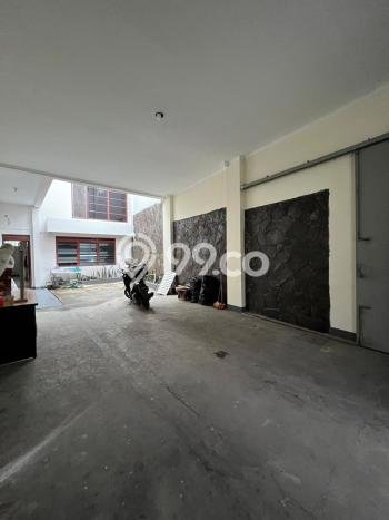 Rumah Luxury Modern Tanpa Renovasi di Wastukencana Bandung Rumah Luxury Modern Tanpa Renovasi di Wastukencana Bandung