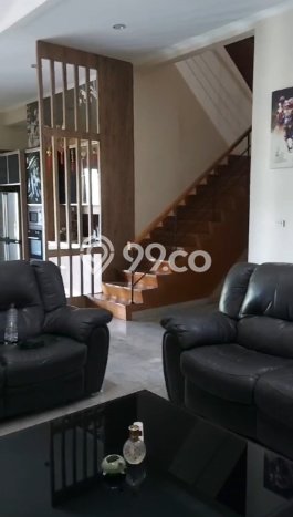 Hunian Elit LB 475m2 Siap Pakai Desain Elegan di Kota Baru Parahyangan, Bandung Hunian Elit LB 475m2 Siap Pakai Desain Elegan di Kota Baru Parahyangan, Bandung