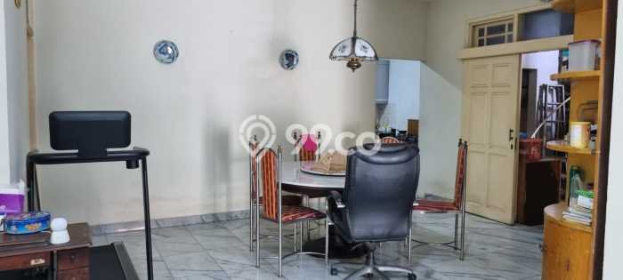 Hunian Elit LB 269m2 Siap Pakai Desain Elegan di Modernland, Tangerang Hunian Elit LB 269m2 Siap Pakai Desain Elegan di Modernland, Tangerang