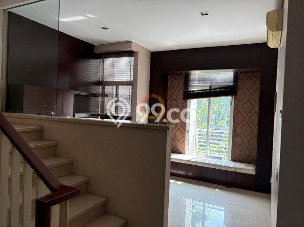 SPECIAL LISTING! Rumah di Kelapa Gading, 4 KM, Dekat Pusat Kota, LT 120m² Bangunan 360m² SPECIAL LISTING! Rumah di Kelapa Gading, 4 KM, Dekat Pusat Kota, LT 120m² Bangunan 360m²