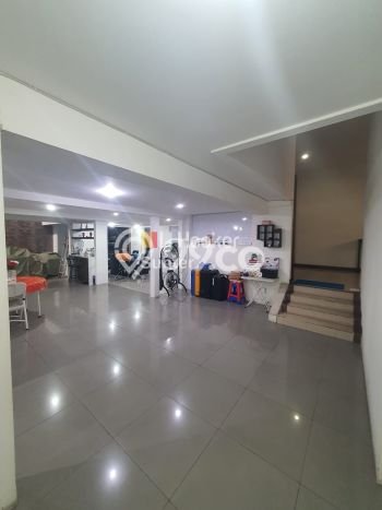 Rumah Elit LB 300m2 Siap Huni Desain Elegan di Sunter, Jakarta Utara Rumah Elit LB 300m2 Siap Huni Desain Elegan di Sunter, Jakarta Utara