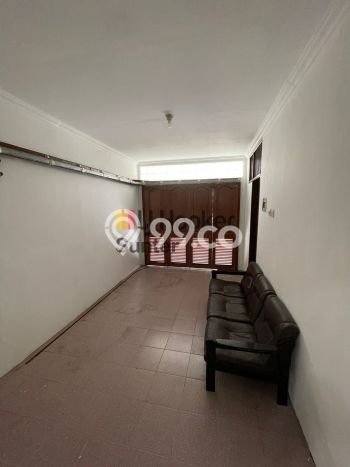 Sewa Rumah Mewah LT 187m2 / LB 250m2 di Kelapa Gading, Jakarta Utara Sewa Rumah Mewah LT 187m2 / LB 250m2 di Kelapa Gading, Jakarta Utara