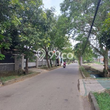 Rumah Luas Asri 6 KT Siap Huni di Joglo Jakarta Barat Rumah Luas Asri 6 KT Siap Huni di Joglo Jakarta Barat