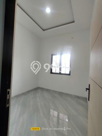 SIAP HUNI! Rumah Asri di Harapan Indah, Luas 90m² Bangunan 150m² SIAP HUNI! Rumah Asri di Harapan Indah, Luas 90m² Bangunan 150m²