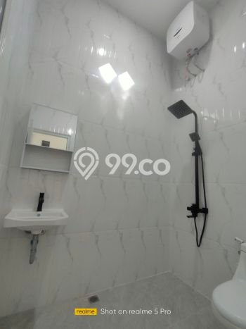 SIAP HUNI! Rumah Asri di Harapan Indah, Luas 90m² Bangunan 150m² SIAP HUNI! Rumah Asri di Harapan Indah, Luas 90m² Bangunan 150m²