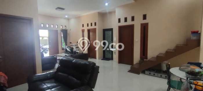 For Sale Rumah 6 Kamar Lokasi Ideal Nyaman dan Strategis di Ciomas For Sale Rumah 6 Kamar Lokasi Ideal Nyaman dan Strategis di Ciomas