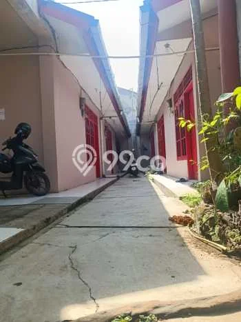 Peluang Investasi! Rumah Kost Dijual di Cibinong, Bogor, 6 KT, 6 KM, Luas 120m2 Peluang Investasi! Rumah Kost Dijual di Cibinong, Bogor, 6 KT, 6 KM, Luas 120m2