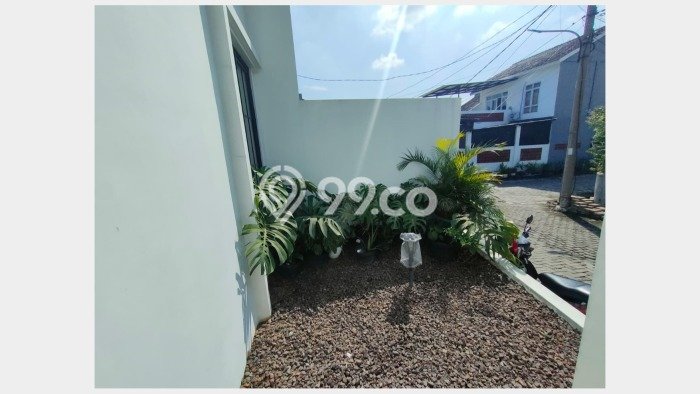Rumah Luas Asri 4 KT Siap Huni di Tanah Sareal Bogor Rumah Luas Asri 4 KT Siap Huni di Tanah Sareal Bogor
