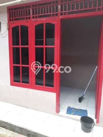 Peluang Investasi! Rumah Kost Dijual di Cibinong, Bogor, 6 KT, 6 KM, Luas 120m2 Peluang Investasi! Rumah Kost Dijual di Cibinong, Bogor, 6 KT, 6 KM, Luas 120m2