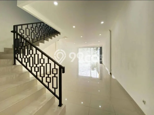 Ruko Ready di Jatiwaringin, Luas 265m², Area Komersial Ruko Ready di Jatiwaringin, Luas 265m², Area Komersial