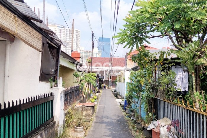 Dijual Rumah Premium dengan Fasilitas Sekitar Komplit di Tebet, Jakarta Selatan Dijual Rumah Premium dengan Fasilitas Sekitar Komplit di Tebet, Jakarta Selatan