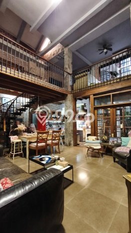 Hunian Mewah LB 250m2 Siap Pakai Desain Elegan di Bintaro, Tangerang Selatan Hunian Mewah LB 250m2 Siap Pakai Desain Elegan di Bintaro, Tangerang Selatan