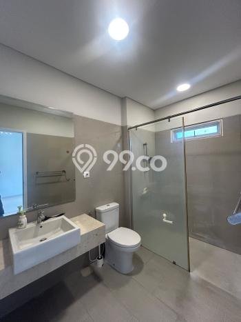 Ready to Use! Luxury House LT 105m2 Desain Elegan di Lebak Bulus Ready to Use! Luxury House LT 105m2 Desain Elegan di Lebak Bulus