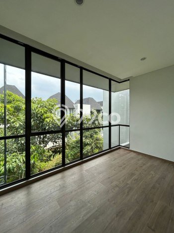 Ready to Use! Premium House LT 228m2 Desain Modern di Lebak Bulus Ready to Use! Premium House LT 228m2 Desain Modern di Lebak Bulus