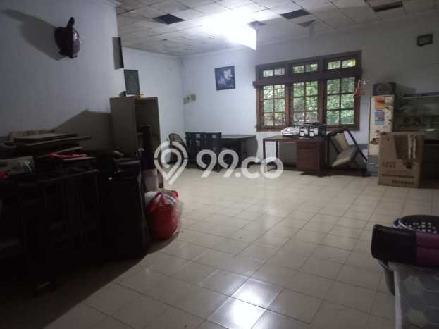 Siap Huni Hunian Elit 6 Kamar di Duren Sawit Dekat ke Mana Pun Siap Huni Hunian Elit 6 Kamar di Duren Sawit Dekat ke Mana Pun