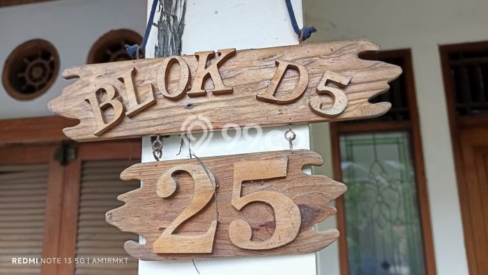 Rumah Eksklusif Dijual LT 180m2 di Duren Sawit, Jakarta Timur Rumah Eksklusif Dijual LT 180m2 di Duren Sawit, Jakarta Timur
