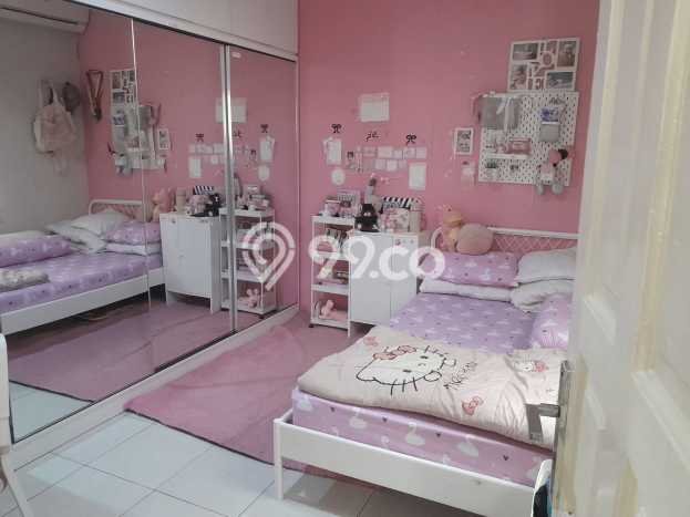 Hunian Elit LB 150m2 Siap Pakai Desain Elegan di Bintaro, Tangerang Selatan Hunian Elit LB 150m2 Siap Pakai Desain Elegan di Bintaro, Tangerang Selatan