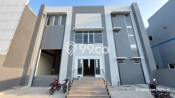 Gudang Dijual di Lippo Cikarang LT 837m2, LB 749m2 untuk Investasi Gudang Dijual di Lippo Cikarang LT 837m2, LB 749m2 untuk Investasi