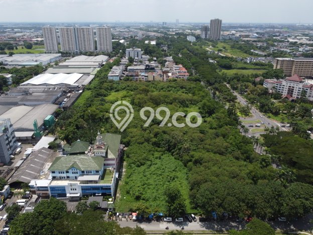 Tanah Dijual Lokasi Lippo Cikarang, Cikarang dengan Luas Tanah 3370m2 dan Status - Tanah Dijual Lokasi Lippo Cikarang, Cikarang dengan Luas Tanah 3370m2 dan Status -