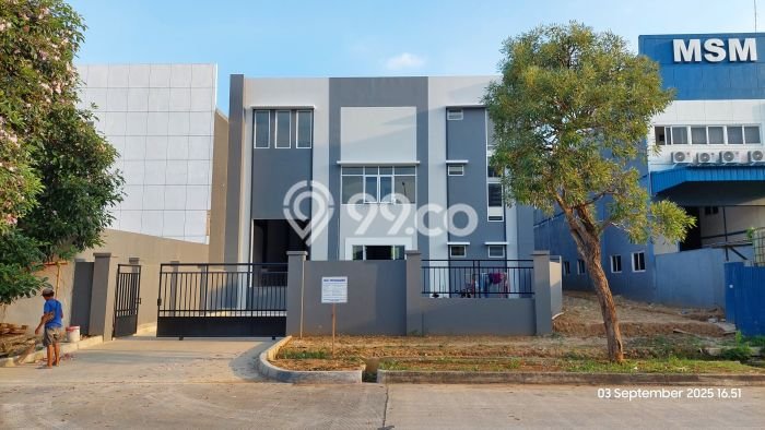 Gudang Dijual di Lippo Cikarang LT 837m2, LB 749m2 untuk Investasi Gudang Dijual di Lippo Cikarang LT 837m2, LB 749m2 untuk Investasi