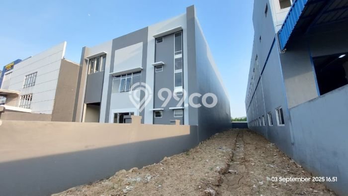Gudang Dijual di Lippo Cikarang LT 837m2, LB 749m2 untuk Investasi Gudang Dijual di Lippo Cikarang LT 837m2, LB 749m2 untuk Investasi