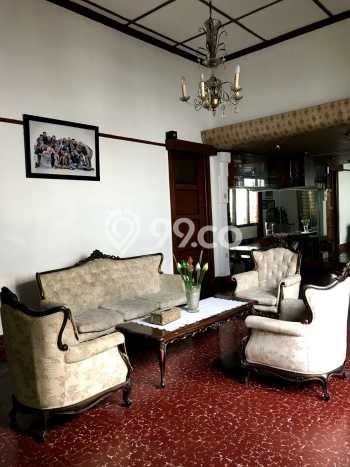 Rumah Elit LB 1000m2 Siap Huni Desain Elegan di Bandung Kota, Bandung Rumah Elit LB 1000m2 Siap Huni Desain Elegan di Bandung Kota, Bandung