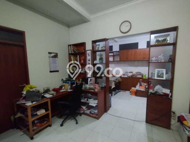 Dijual Rumah 6 Kamar Lokasi Ideal Bagus dan Strategis di Arcamanik Dijual Rumah 6 Kamar Lokasi Ideal Bagus dan Strategis di Arcamanik