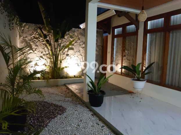 FOR SALE! Vila Kawasan Parongpong, Luas 300m2m², Lokasi Strategis FOR SALE! Vila Kawasan Parongpong, Luas 300m2m², Lokasi Strategis