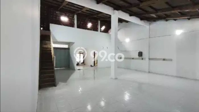 AREA KOMERSIAL! Gudang Disewakan di , Luas 1939m2m², Jalan Utama, Siap Bisnis AREA KOMERSIAL! Gudang Disewakan di , Luas 1939m2m², Jalan Utama, Siap Bisnis
