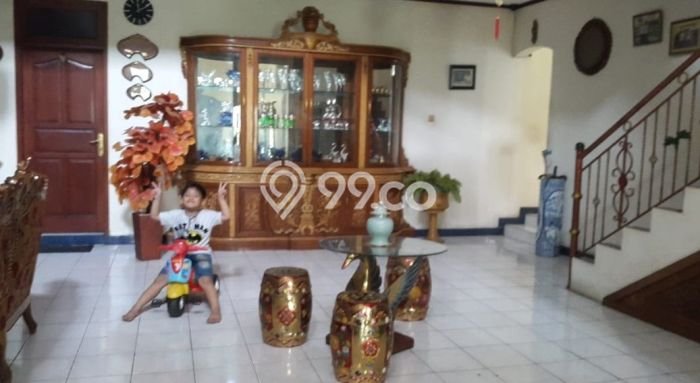 Dijual Rumah Mewah Megah Dengan View Eksklusif di Cibubur, Jakarta Timur Dijual Rumah Mewah Megah Dengan View Eksklusif di Cibubur, Jakarta Timur