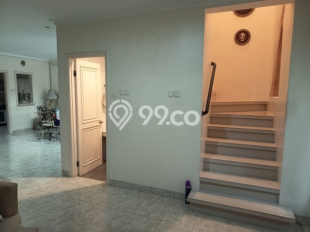 Jual Rumah Mewah Elegan Dengan View Eksklusif di Cibubur, Depok Jual Rumah Mewah Elegan Dengan View Eksklusif di Cibubur, Depok