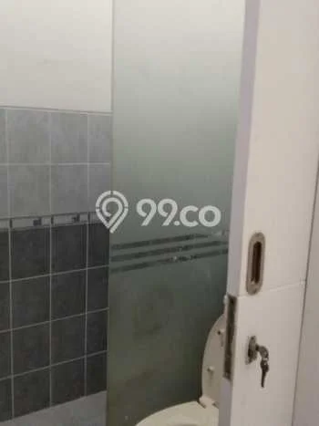 Rumah sewa siap huni 2 KT di Kota Wisata, Jakarta Timur Rumah sewa siap huni 2 KT di Kota Wisata, Jakarta Timur