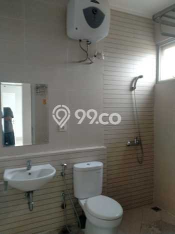 Ready to Use! Luxury House LT 200m2 Desain Modern di Cibubur Ready to Use! Luxury House LT 200m2 Desain Modern di Cibubur