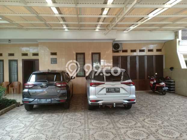 Ready to Use! Premium House LT 300m2 Desain Elegan di Cibubur Ready to Use! Premium House LT 300m2 Desain Elegan di Cibubur