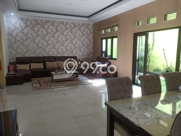 Ready to Use! Premium House LT 300m2 Desain Elegan di Cibubur Ready to Use! Premium House LT 300m2 Desain Elegan di Cibubur