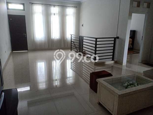 Ready to Use! Premium House LT 300m2 Desain Elegan di Cibubur Ready to Use! Premium House LT 300m2 Desain Elegan di Cibubur