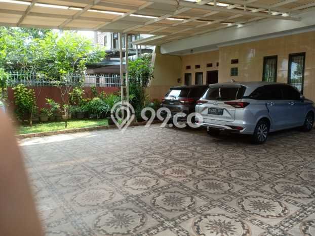 Ready to Use! Premium House LT 300m2 Desain Elegan di Cibubur Ready to Use! Premium House LT 300m2 Desain Elegan di Cibubur