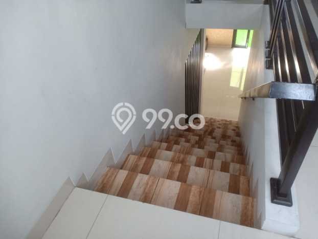 Ready to Use! Premium House LT 300m2 Desain Elegan di Cibubur Ready to Use! Premium House LT 300m2 Desain Elegan di Cibubur