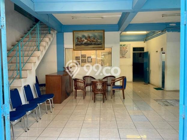 Unit Gudang Dijual di Cimanggis Depok Luas Bangunan 609m2 Unit Gudang Dijual di Cimanggis Depok Luas Bangunan 609m2