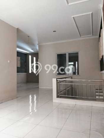 Dijual Rumah Modern 5 KT di Legenda Wisata, Jakarta Timur Dijual Rumah Modern 5 KT di Legenda Wisata, Jakarta Timur