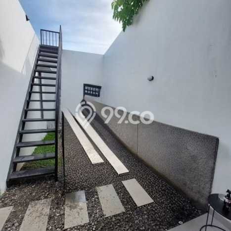 Rumah Modern Minimalis 4 KT Bisa Langsung Pindah di BSD Rumah Modern Minimalis 4 KT Bisa Langsung Pindah di BSD