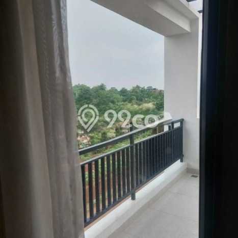 Rumah Modern Minimalis 4 KT Bisa Langsung Pindah di BSD Rumah Modern Minimalis 4 KT Bisa Langsung Pindah di BSD