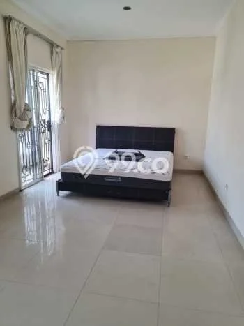 Rumah sewa siap huni 4 KT di Pantai Indah Kapuk, Jakarta Utara Rumah sewa siap huni 4 KT di Pantai Indah Kapuk, Jakarta Utara